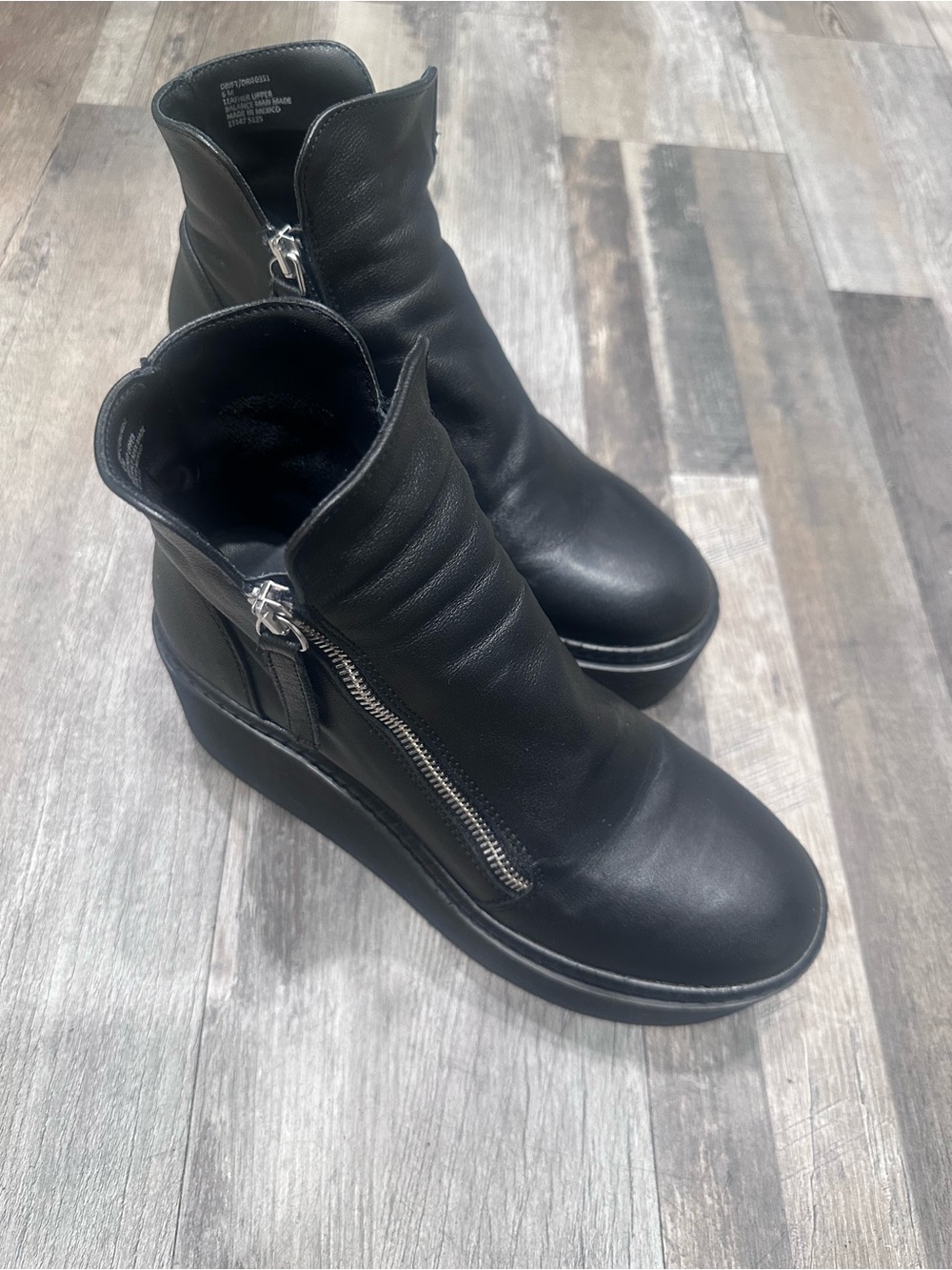 Steve Madden Black Leather Wedge Zip Ankle Booties